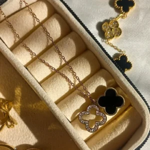 Double clover Necklace